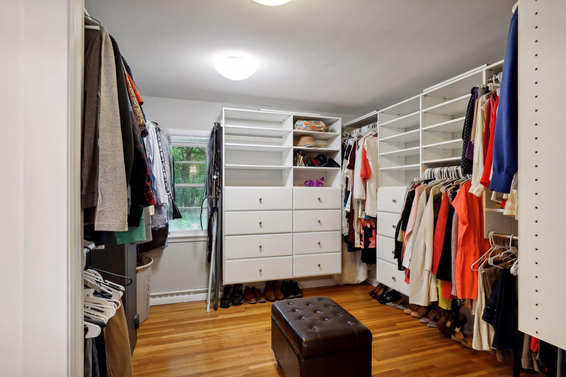 4200 Philbrook Lane Edina, MN 55424 - Photo 16 of 52