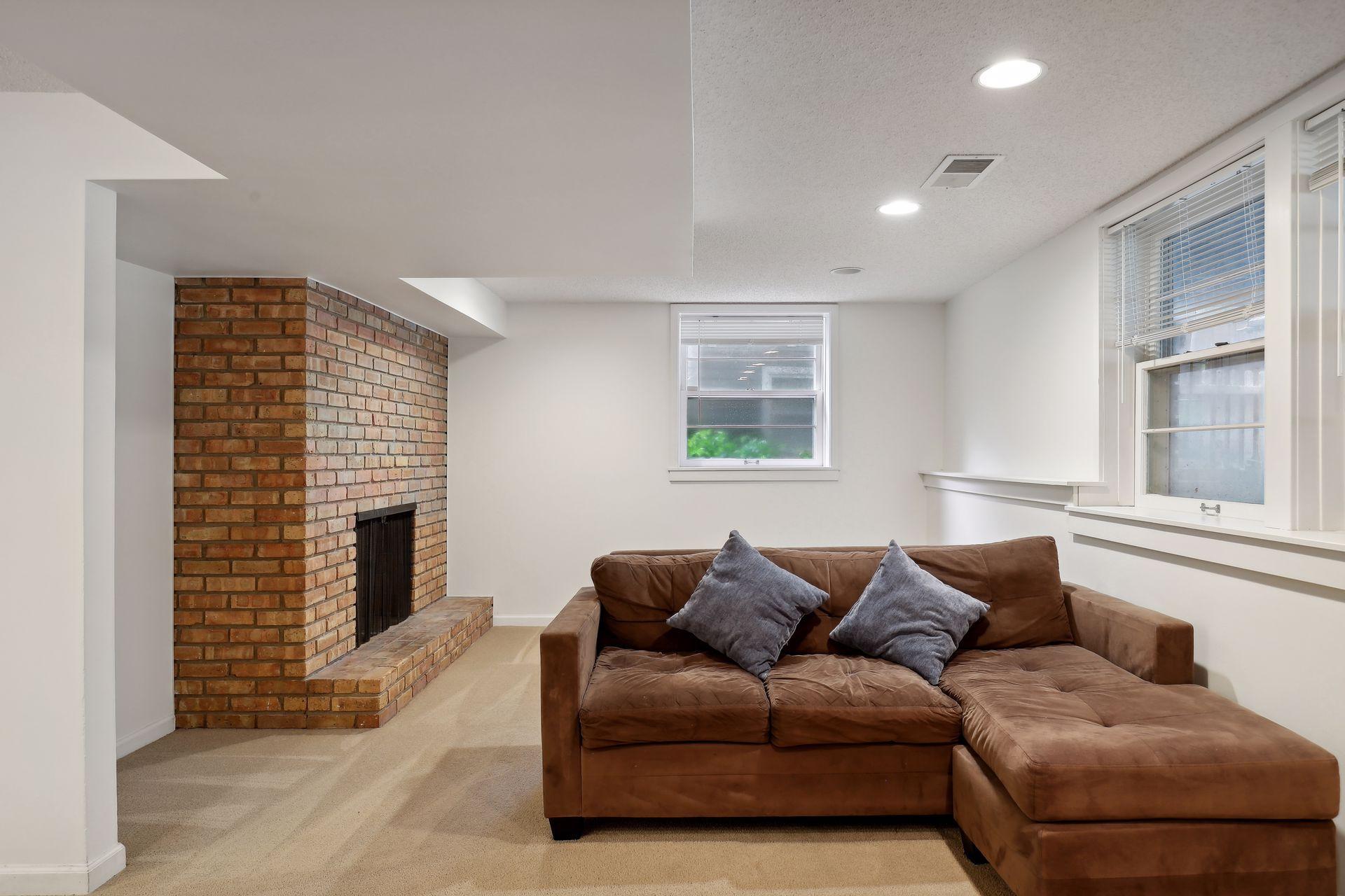 4200 Philbrook Lane Edina, MN 55424 - Photo 34 of 52