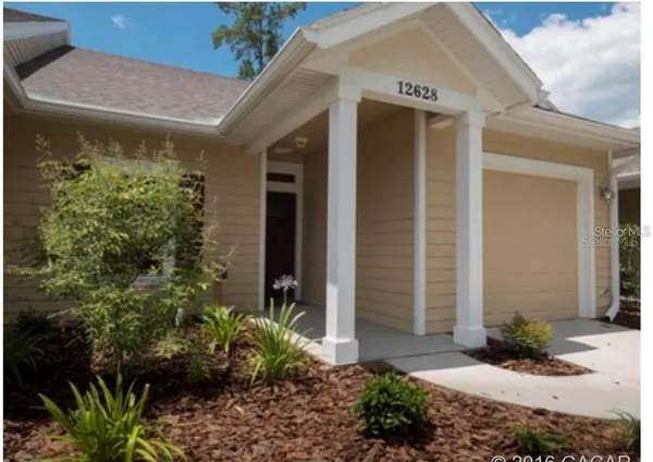 $1,900 | 12628 Northwest 11th Place, Newberry, FL 32669