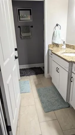 $1,900 | 12628 Northwest 11th Place, Newberry, FL 32669