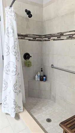 $1,900 | 12628 Northwest 11th Place, Newberry, FL 32669