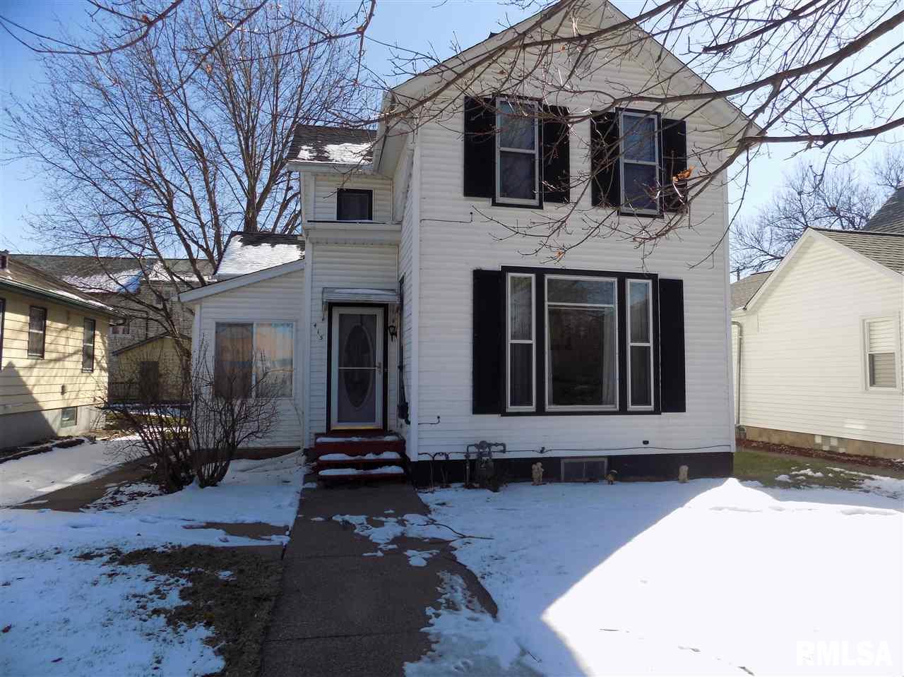 415 South 4th Street Clinton, IA 52732 - Photo 1 of 16 Gallery Image 1