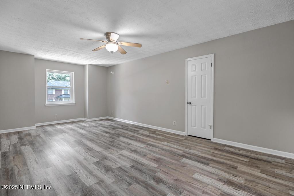 4448 Charter Point Boulevard Jacksonville, FL 32277 - Photo 32 of 47 a view of an empty room with a window