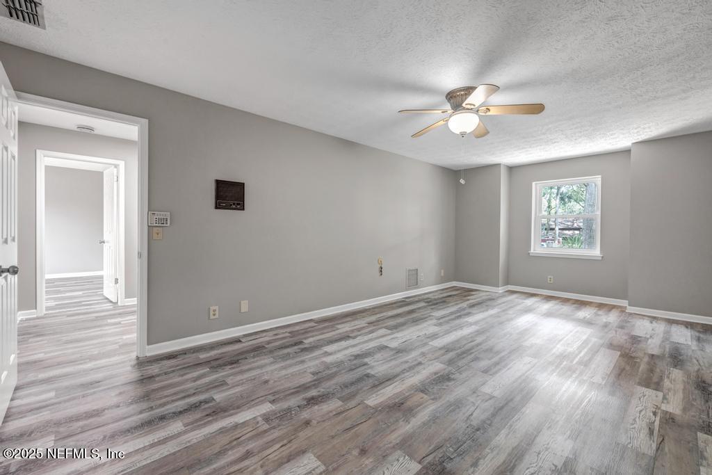 4448 Charter Point Boulevard Jacksonville, FL 32277 - Photo 33 of 47 a view of an empty room with a window