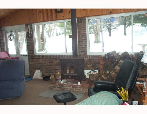 2326 Harrison City Export Road Export, PA 15632 - Photo 5 of 8 Den/Family/Great Room.