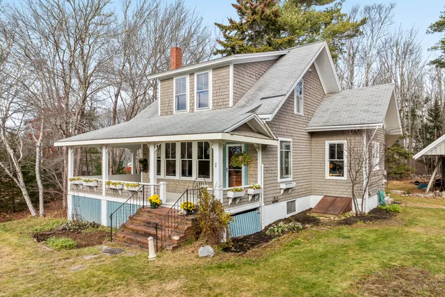 $595,000 | 461 Hendricks Hill Road, Southport, ME 04576