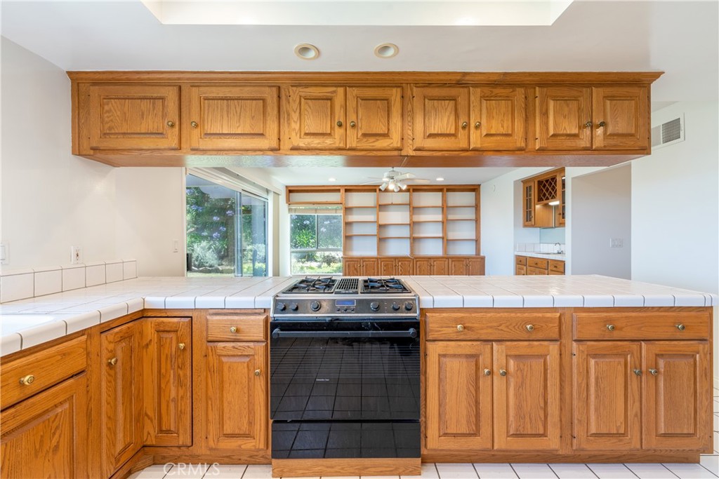 8 Via Subida Rancho Palos Verdes, CA 90275 - Photo 10 of 40