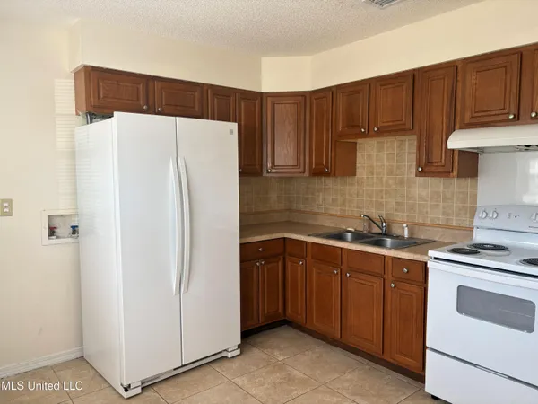 $1,000 | 3017 Bemis Avenue, Gautier, MS 39553