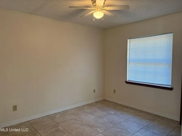 $1,000 | 3017 Bemis Avenue, Gautier, MS 39553