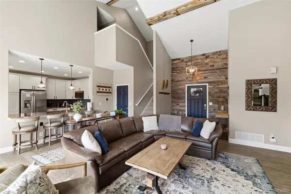 $1,600,000 | 245 East Coyote Court, Silverthorne, CO 80498