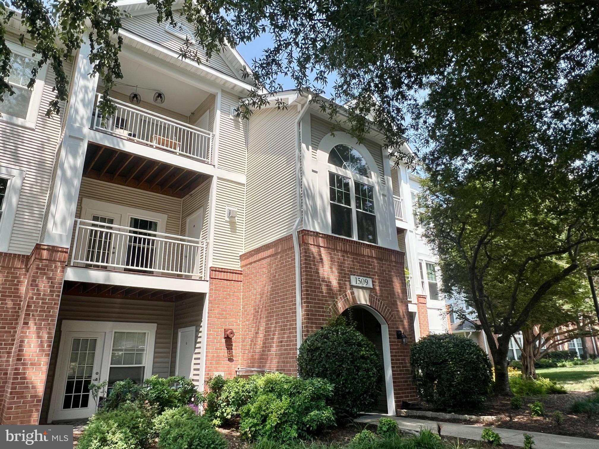 1509 North Point Drive, Unit 303 Reston, VA 20194 - Photo 2 of 44 Welcome to North Point Villas
