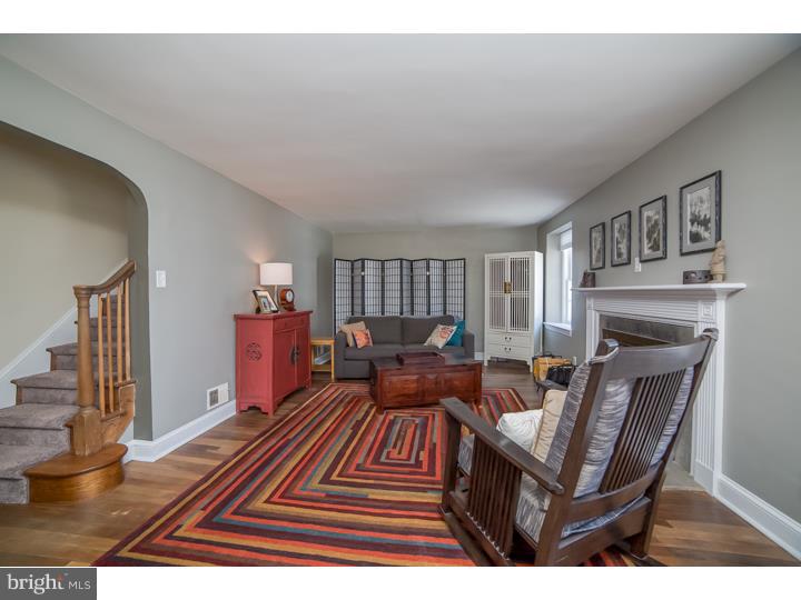 732 Pine Ridge Road Media, PA 19063 - Photo 4 of 23 Living Room