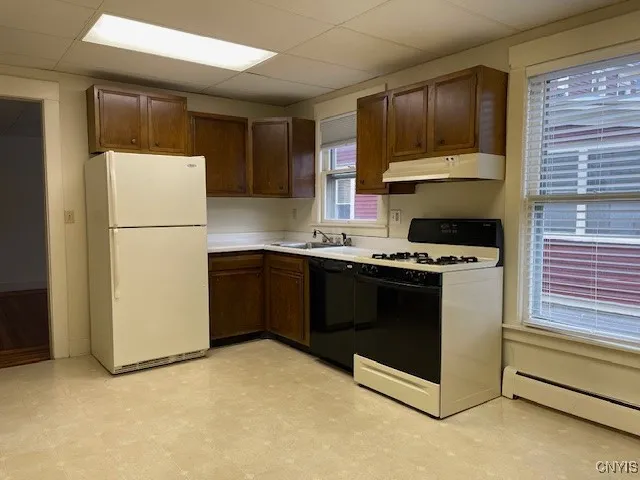 $895 | 442 Main Street, Oneida, NY 13421