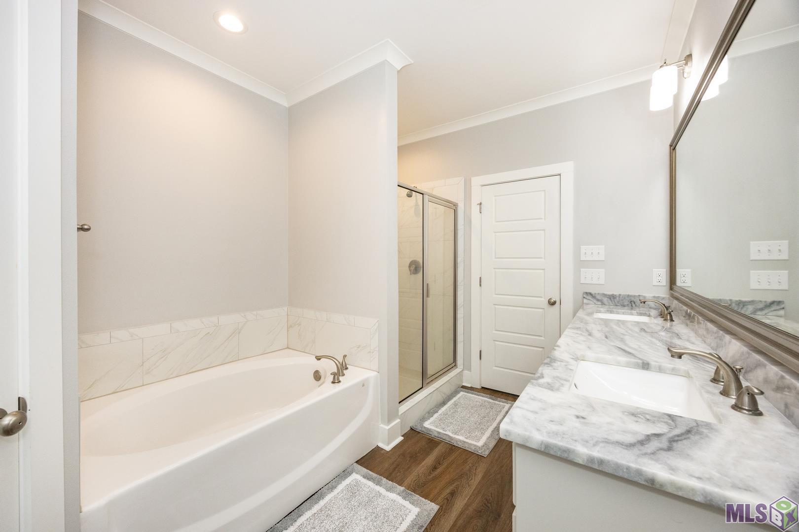 9016 Stonecroft Avenue Baton Rouge, LA 70810 - Photo 23 of 28 master bath view 2