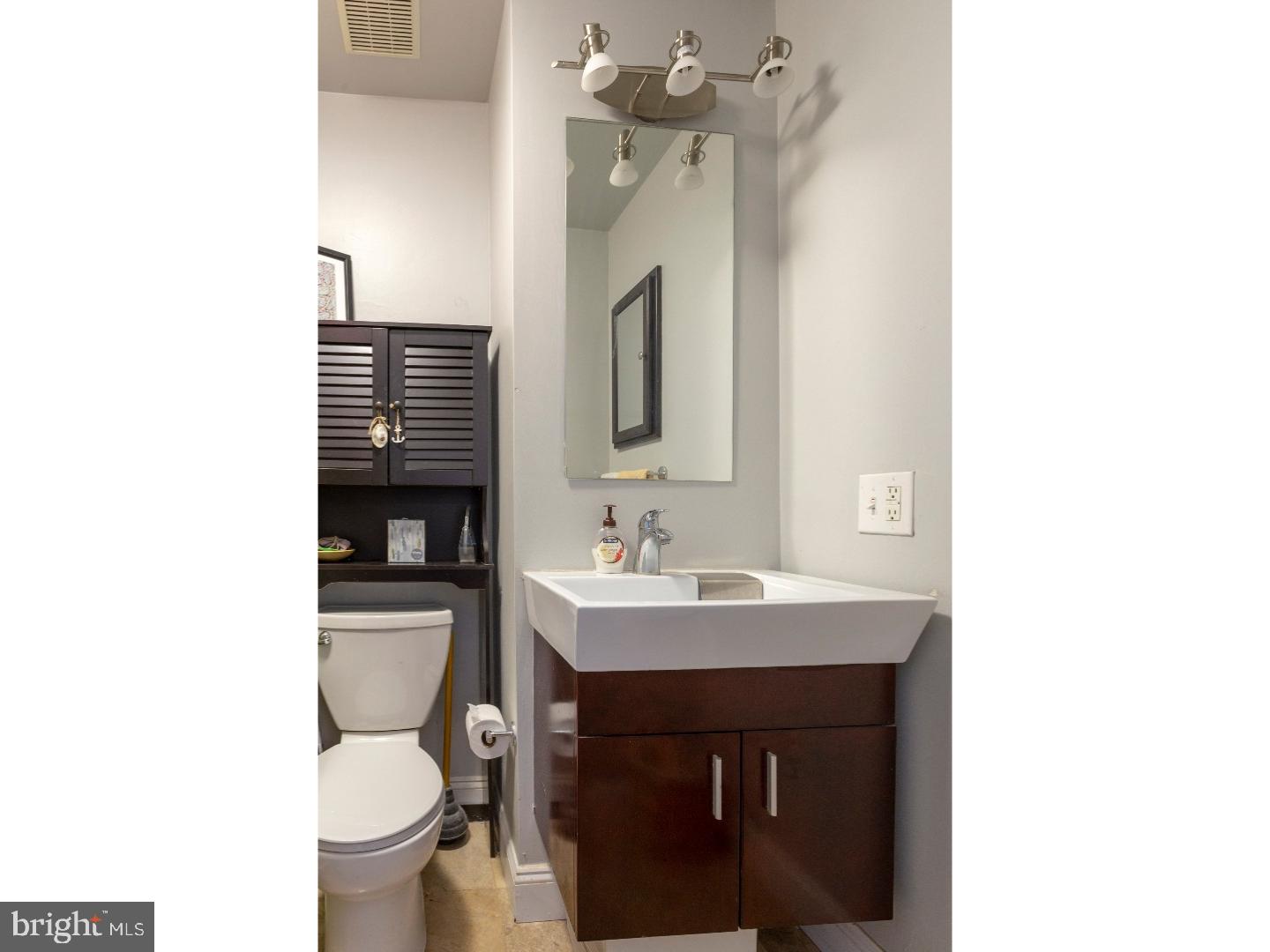 335 South 12th Street, Unit 4A Philadelphia, PA 19107 - Photo 10 of 14