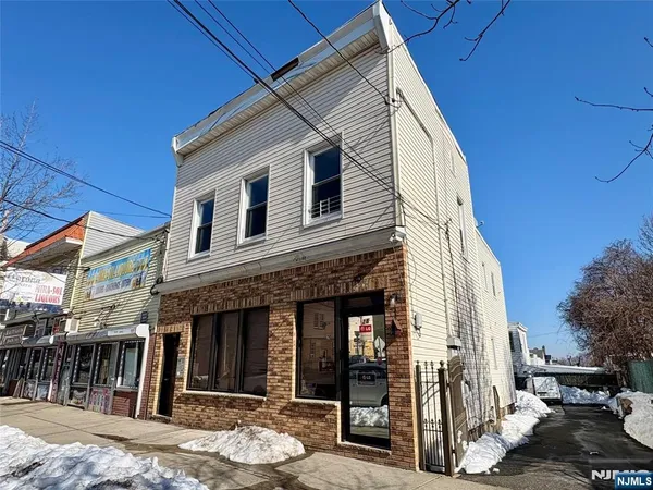 $2,300 | 28-30 Davis Avenue, Kearny, NJ 07032