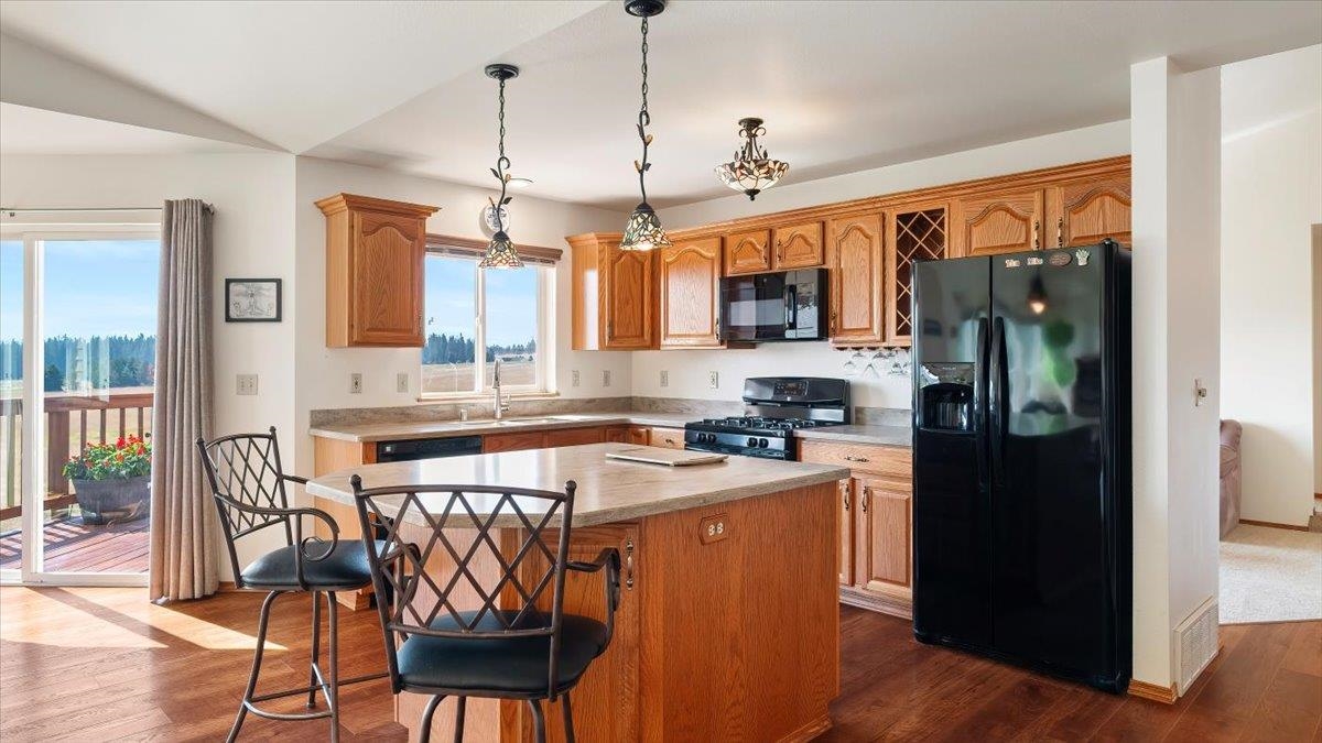 304 East Burk Road Colbert, WA 99005 - Photo 10 of 36 Gallery Image 10