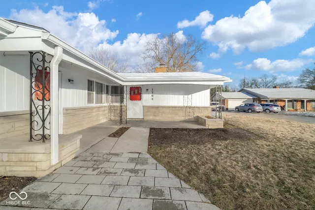 $169,900 | 1708 Falls Court, Anderson, IN 46012