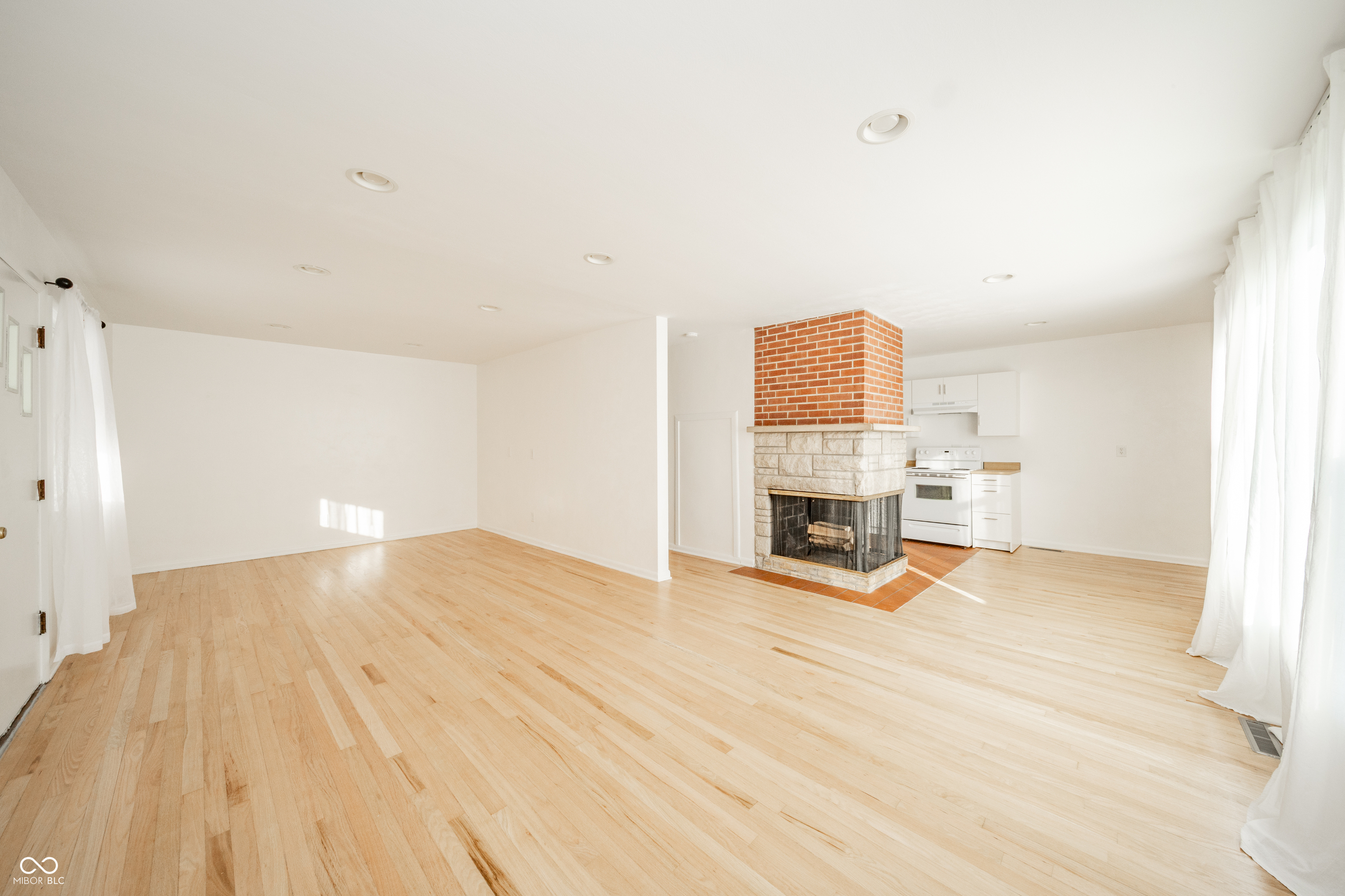 1708 Falls Court Anderson, IN 46012 - Photo 6 of 25