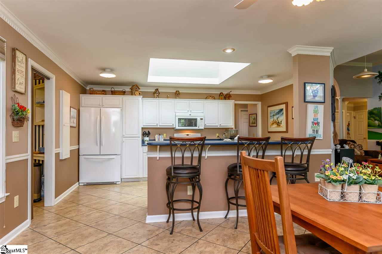 701 Spring Lake Loop Simpsonville, SC 29681 - Photo 17 of 36 Gallery Image 17