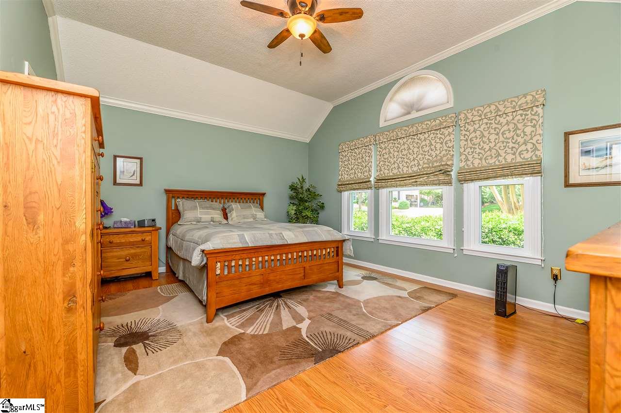 701 Spring Lake Loop Simpsonville, SC 29681 - Photo 18 of 36 Gallery Image 18