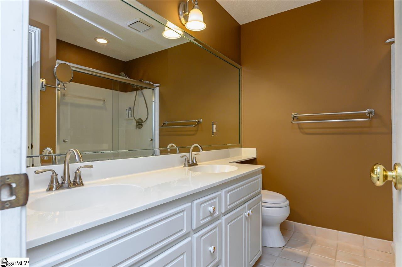 701 Spring Lake Loop Simpsonville, SC 29681 - Photo 23 of 36 Gallery Image 23