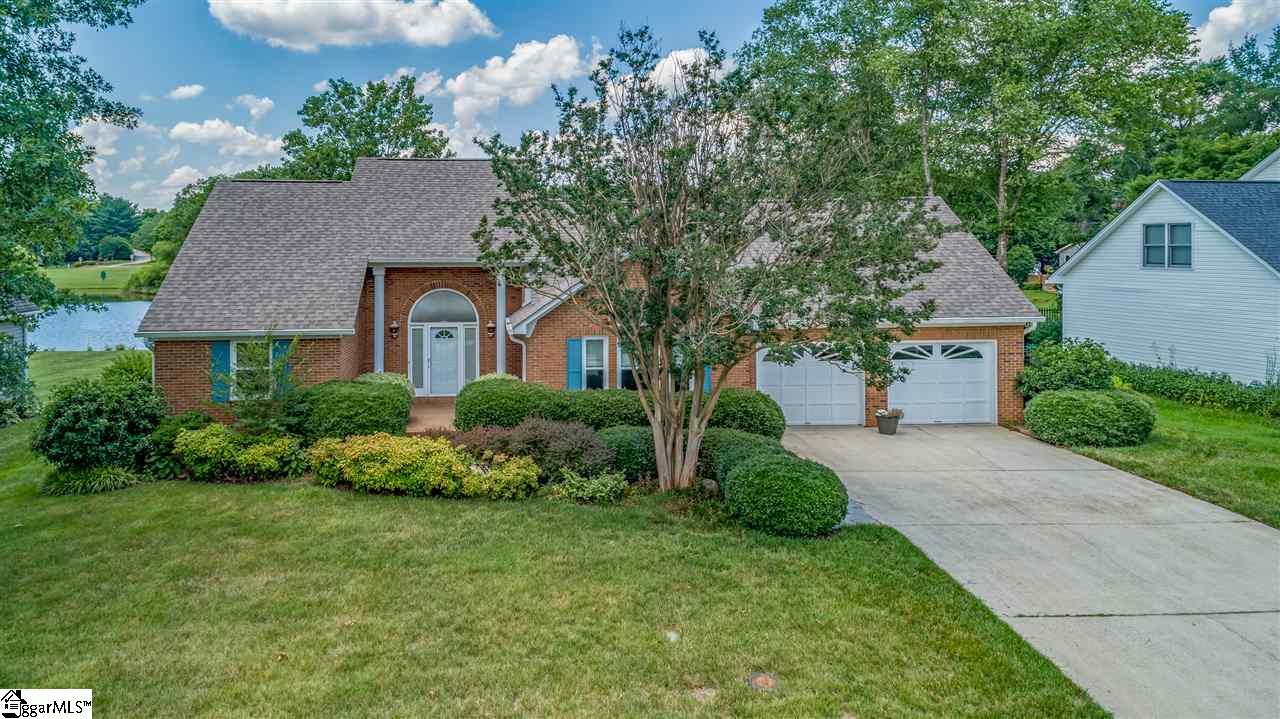 701 Spring Lake Loop Simpsonville, SC 29681 - Photo 4 of 36 Gallery Image 4