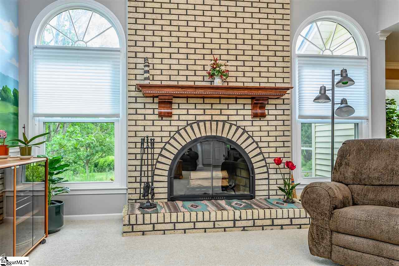 701 Spring Lake Loop Simpsonville, SC 29681 - Photo 10 of 36 Gallery Image 10