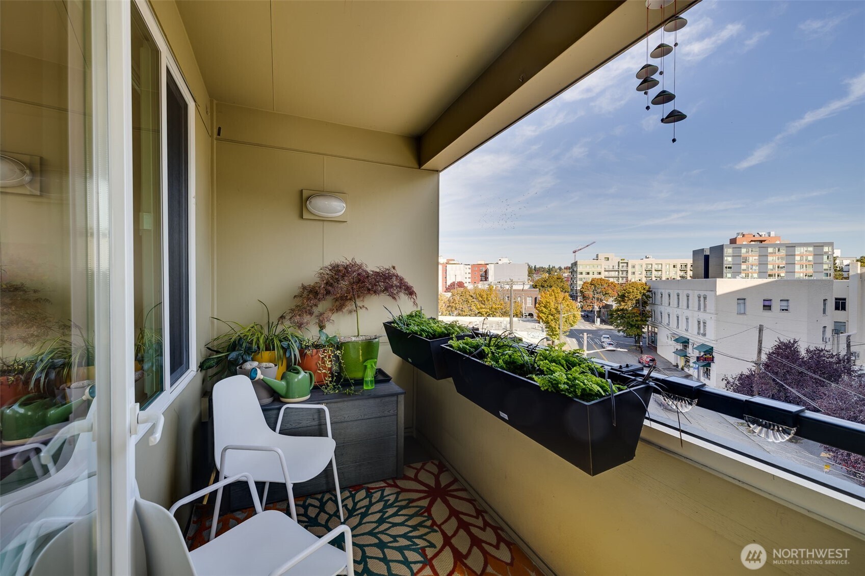 5440 Leary Avenue Northwest, Unit 617 Seattle, WA 98107 - Photo 11 of 28 a outdoor space with lots of potted plants