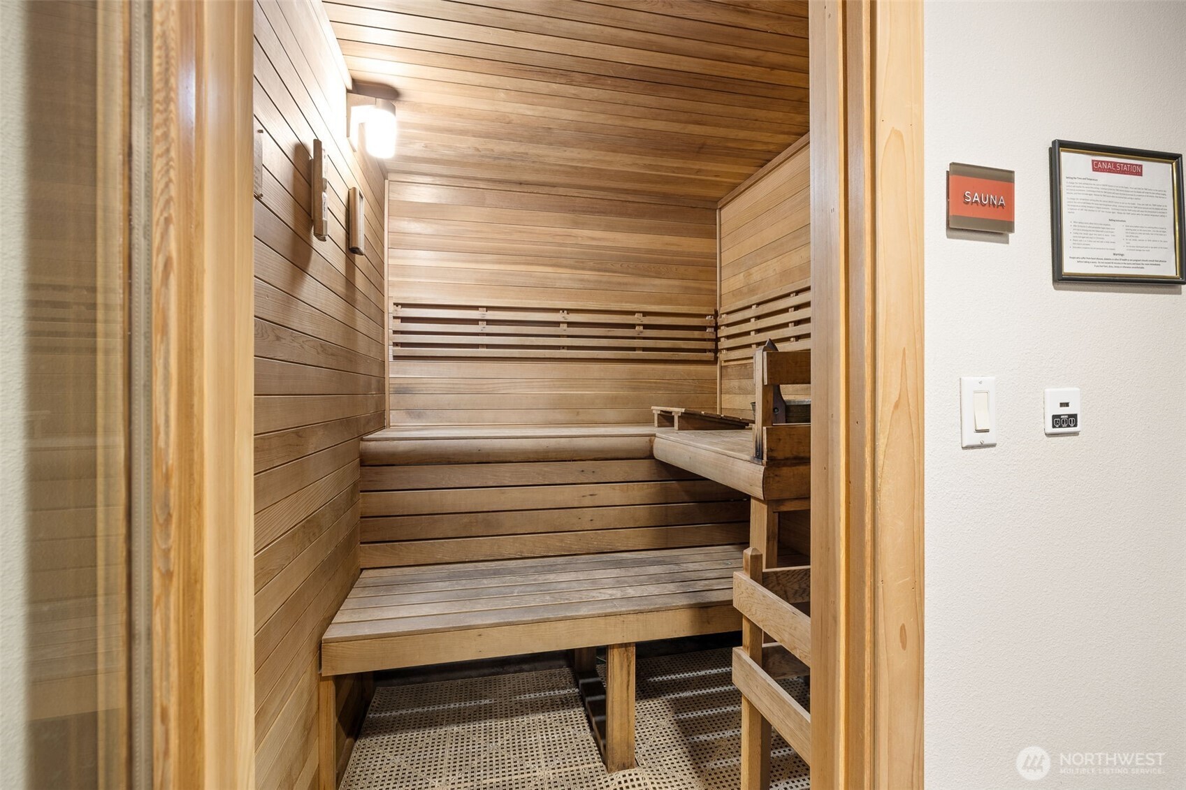 5440 Leary Avenue Northwest, Unit 617 Seattle, WA 98107 - Photo 21 of 28 a view of entryway