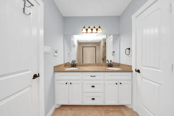 $3,700 | 509 Vincent Street, Houston, TX 77009