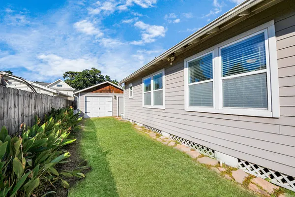 $3,700 | 509 Vincent Street, Houston, TX 77009