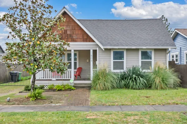 $3,700 | 509 Vincent Street, Houston, TX 77009