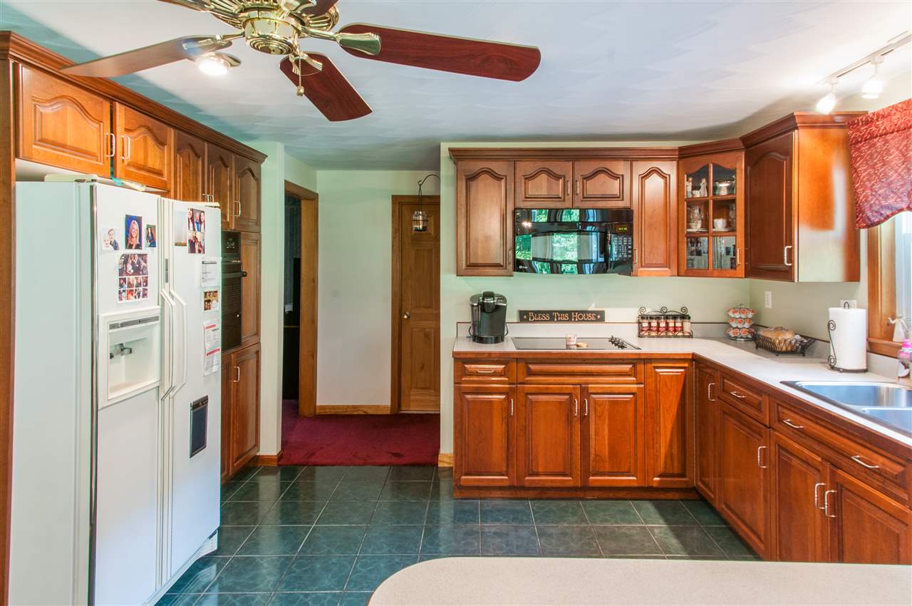 78 Bush Hill Road Hudson, NH 03051 - Photo 12 of 40