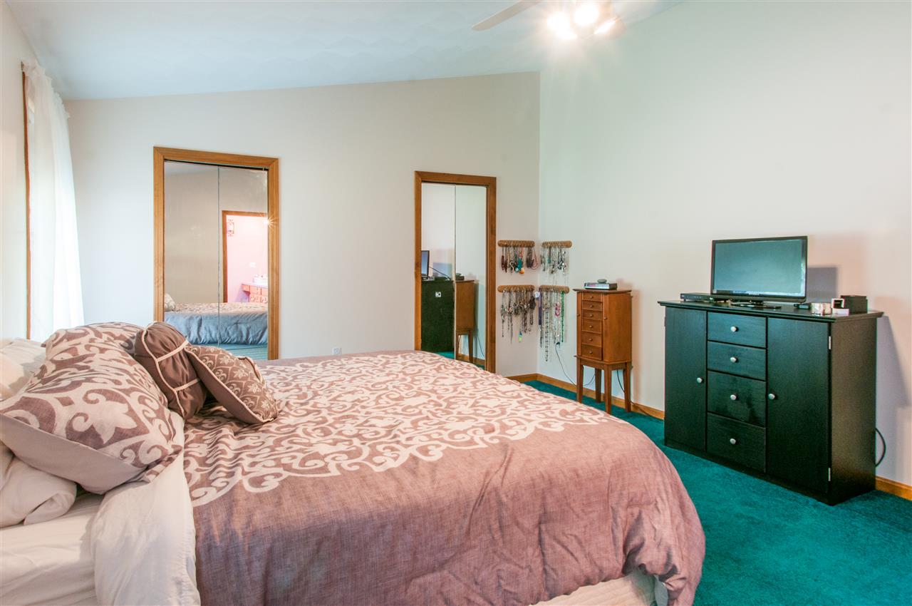 78 Bush Hill Road Hudson, NH 03051 - Photo 19 of 40