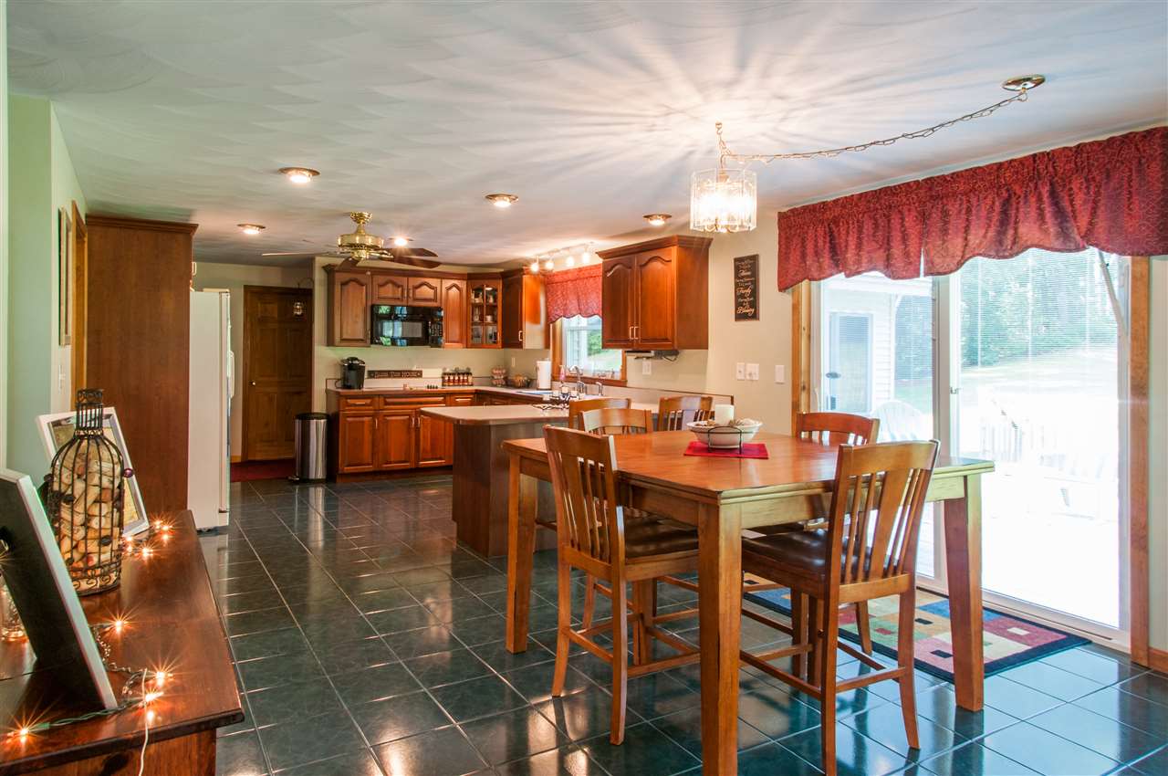 78 Bush Hill Road Hudson, NH 03051 - Photo 10 of 40