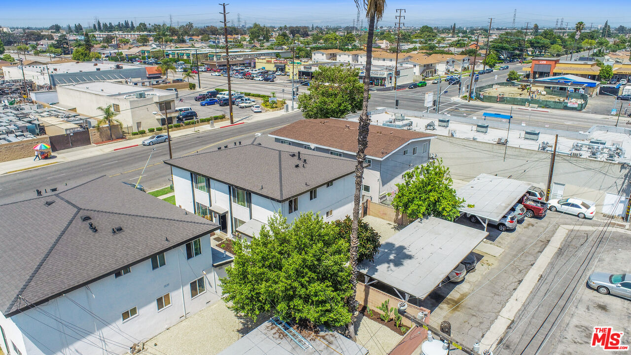 10024 Foster Road Bellflower, CA 90706 - Photo 28 of 29 a view of a city from a terrace