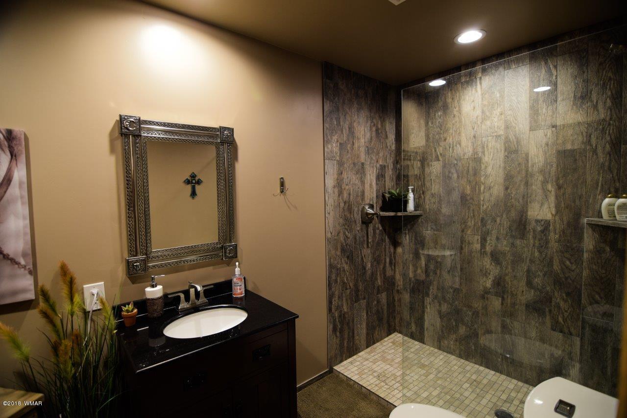 2326 Buffalo Loop Overgaard, AZ 85933 - Photo 11 of 25 Gallery Image 11