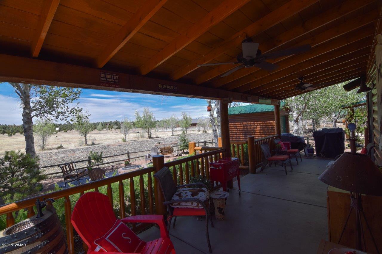2326 Buffalo Loop Overgaard, AZ 85933 - Photo 16 of 25 Gallery Image 16