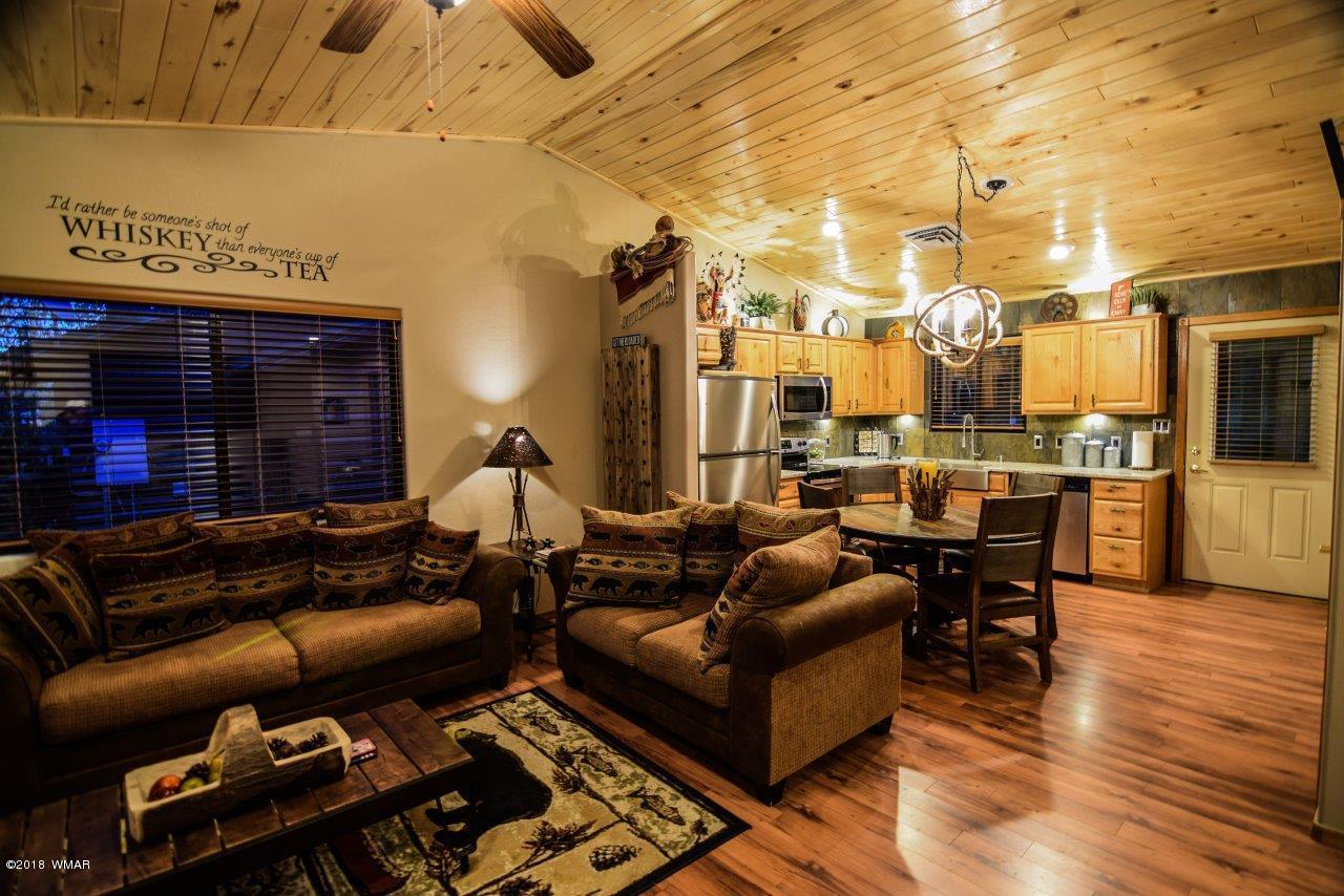 2326 Buffalo Loop Overgaard, AZ 85933 - Photo 7 of 25 Gallery Image 7