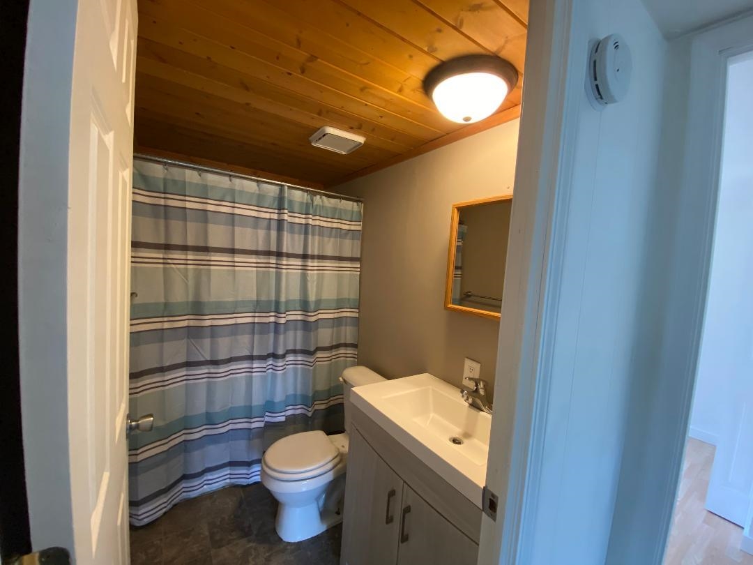 11303 Maple Road Beulah, MI 49617 - Photo 9 of 19 1899166-8.JPG