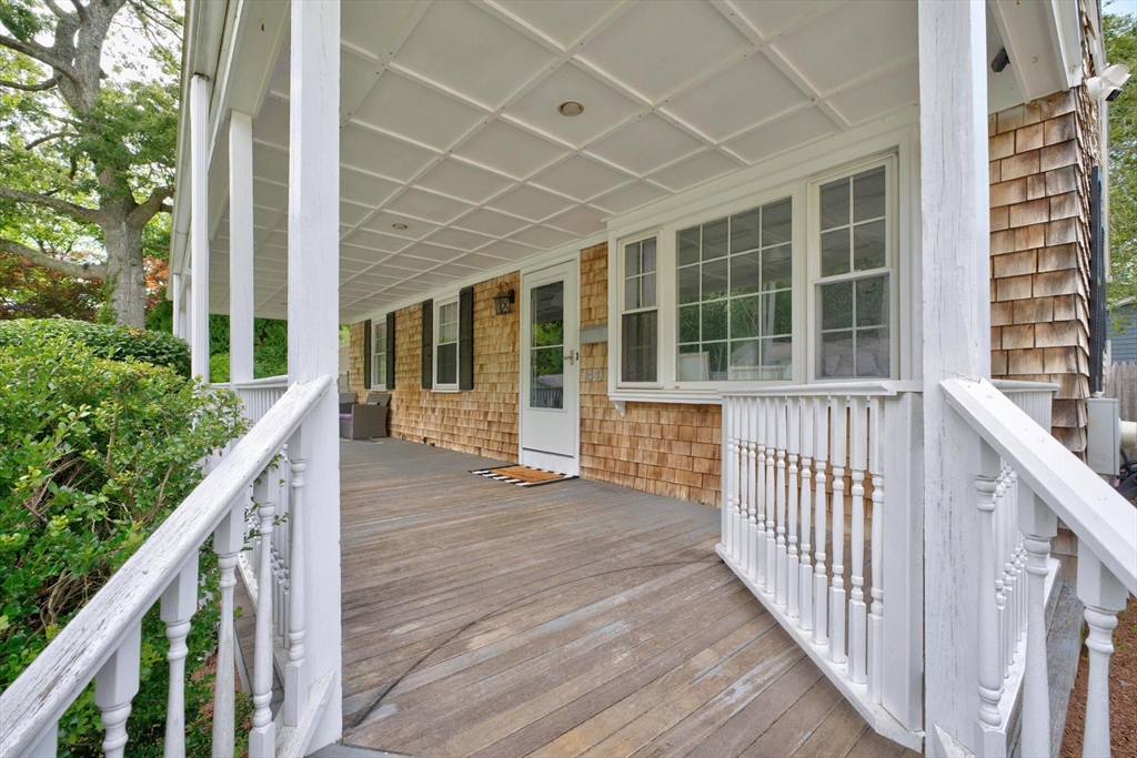 403 Valley Road New Bedford, MA 02745 - Photo 6 of 41