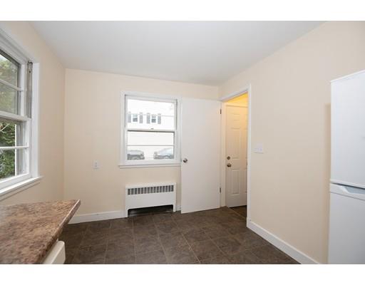 16 Dixfield Road Worcester, MA 01606 - Photo 14 of 39 Gallery Image 14