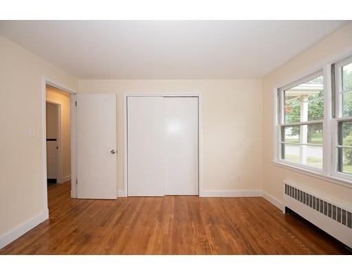 16 Dixfield Road Worcester, MA 01606 - Photo 18 of 39 Gallery Image 18