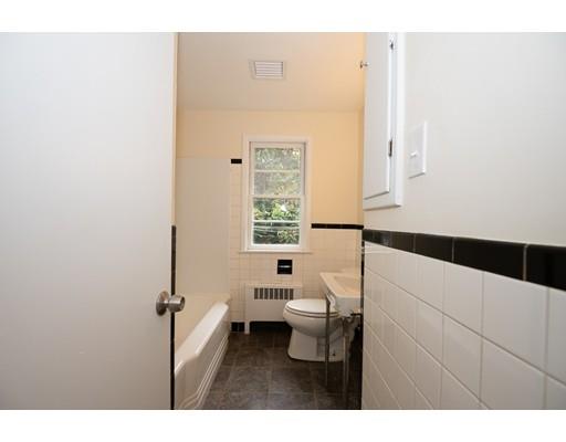 16 Dixfield Road Worcester, MA 01606 - Photo 31 of 39 Gallery Image 31