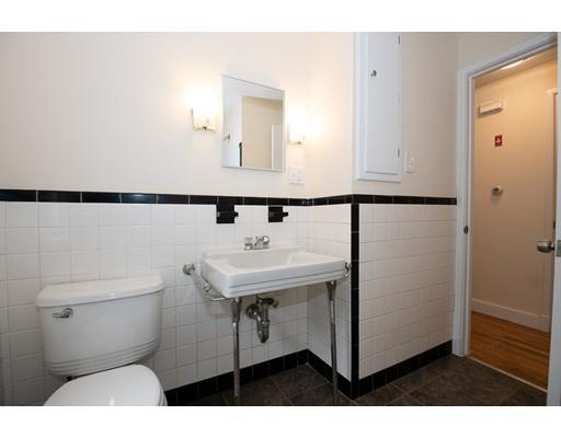 16 Dixfield Road Worcester, MA 01606 - Photo 33 of 39 Gallery Image 33