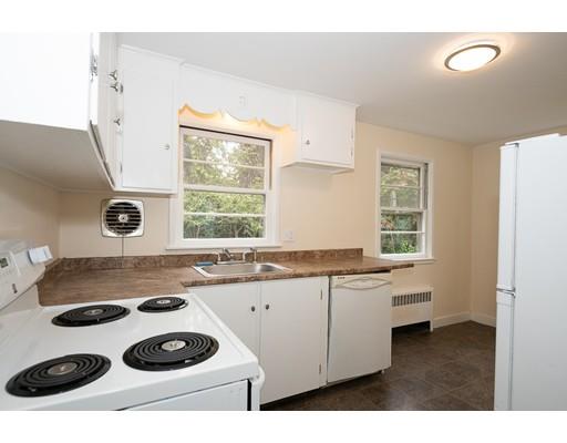 16 Dixfield Road Worcester, MA 01606 - Photo 9 of 39 Gallery Image 9