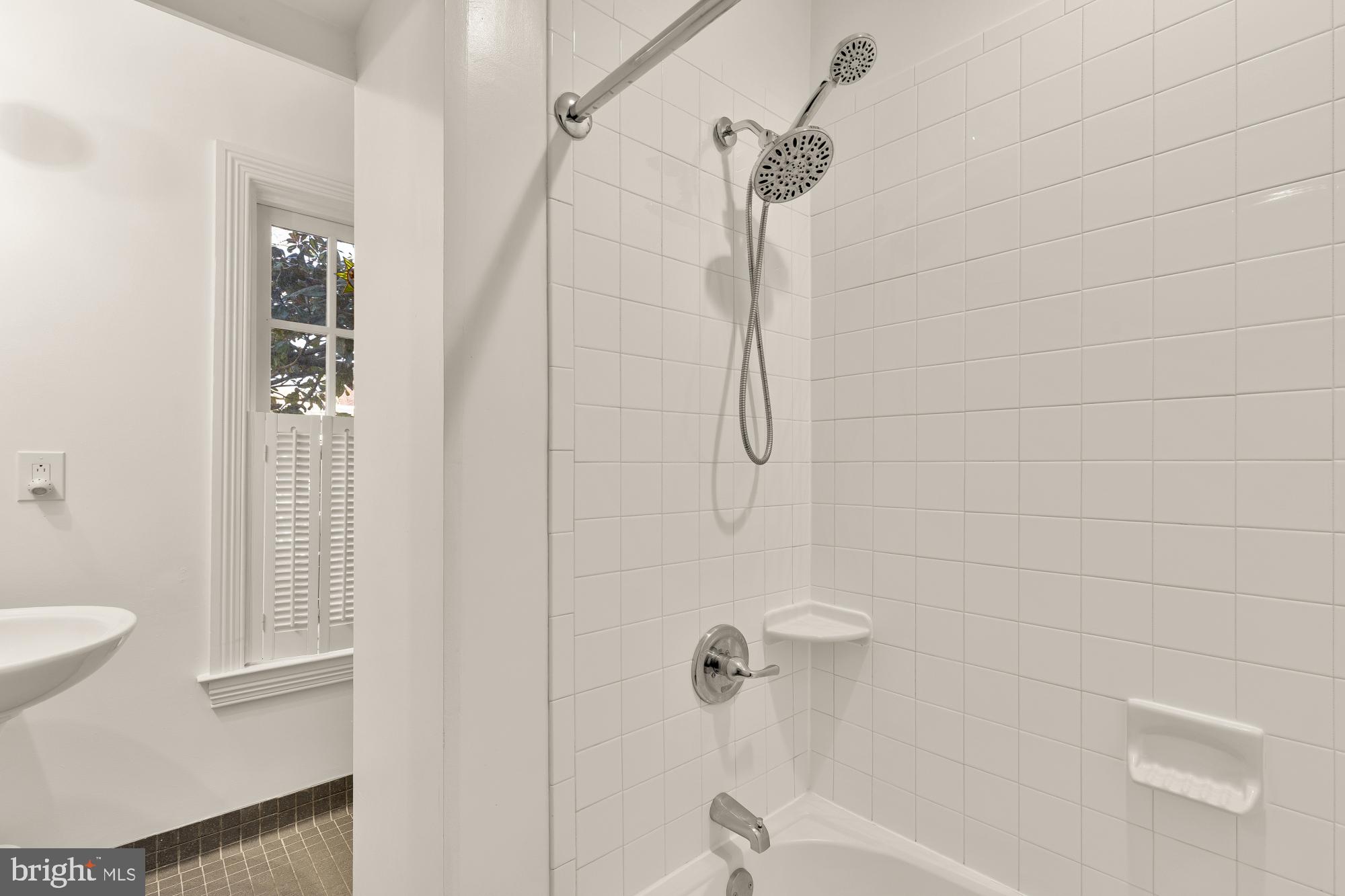 20 9th Street Northeast Washington, DC 20002 - Photo 22 of 32 a bathroom with a shower