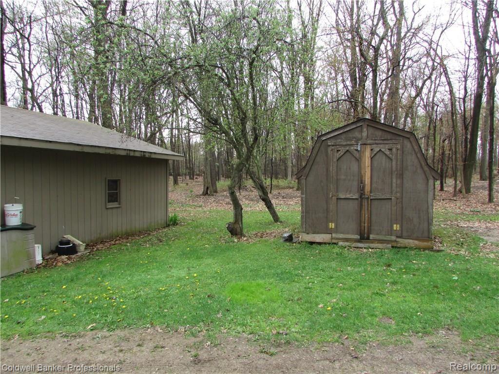 9111 Denton Hill Road Fenton, MI 48430 - Photo 39 of 42 IMG_9874.JPG