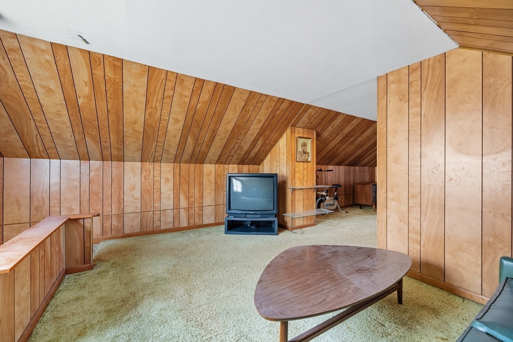31 Pondview Road Arlington, MA 02474 - Photo 21 of 40 Gallery Image 21